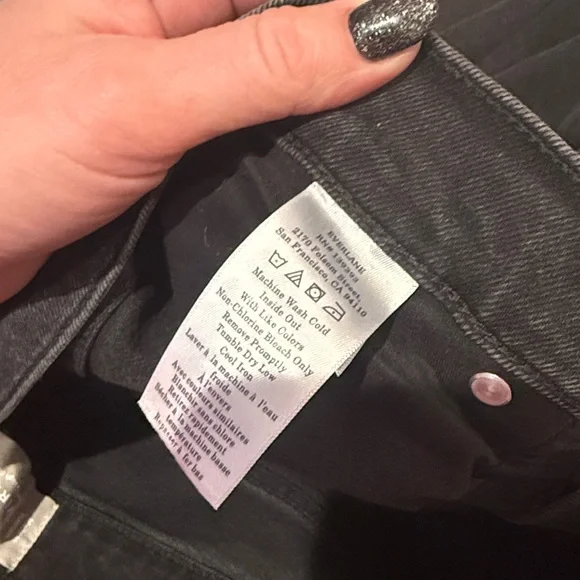 Everlane Washed Black Straight-Leg High-Rise Jeans - Picture 4 of 11